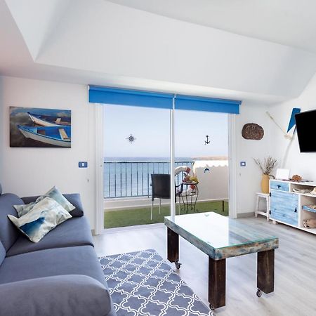 Home2Book Sea Front Attic 라스 가예타스 외부 사진