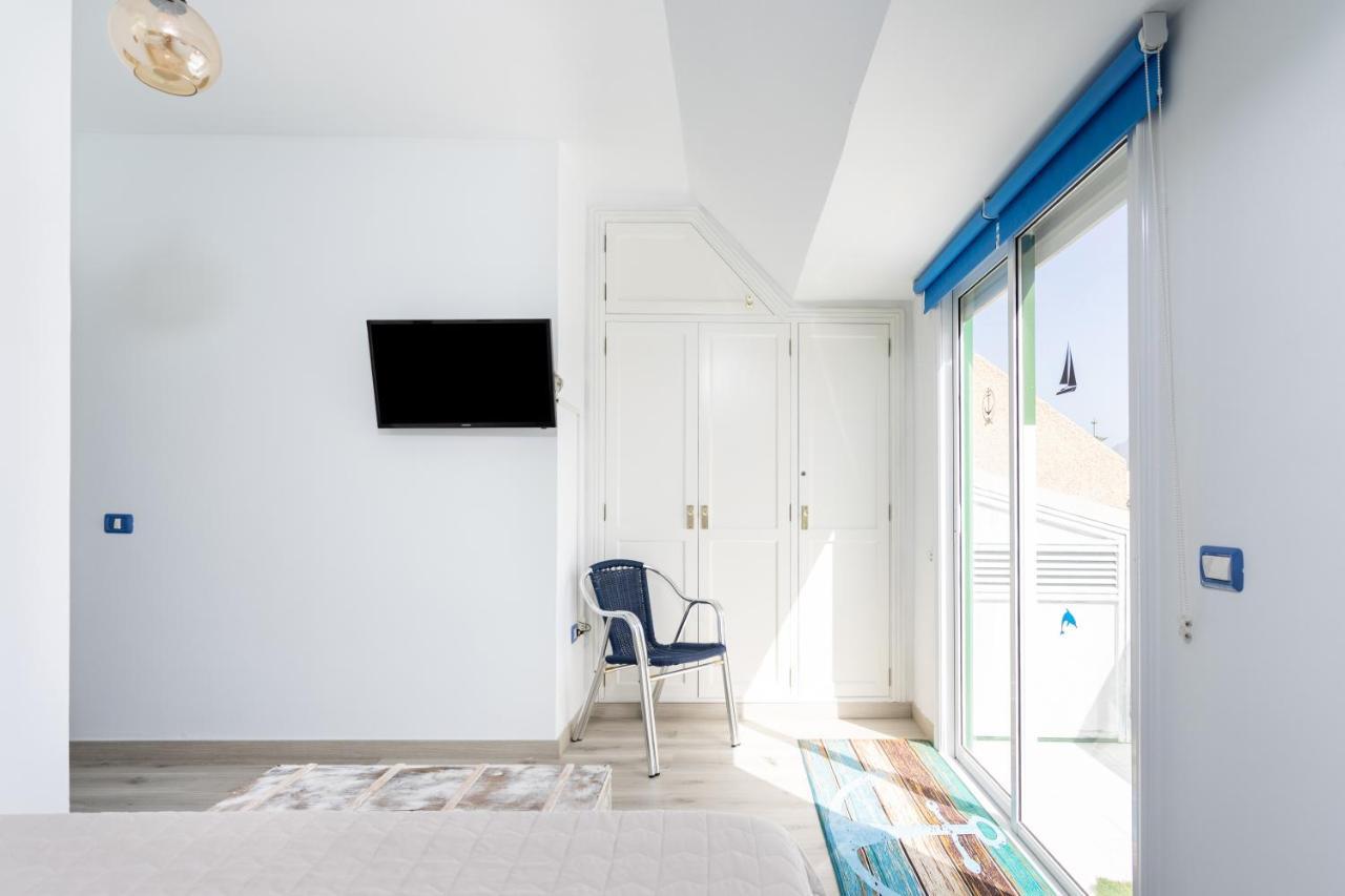 Home2Book Sea Front Attic 라스 가예타스 외부 사진