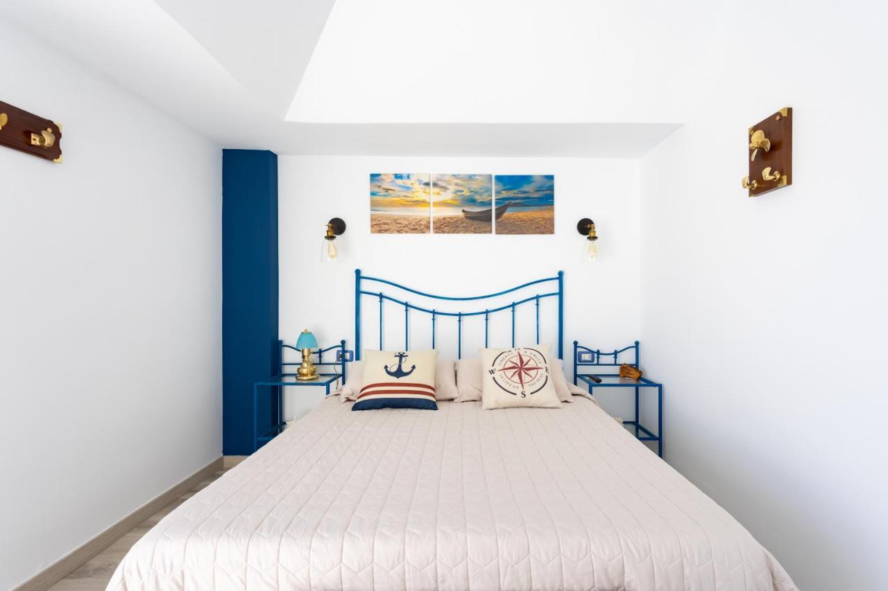 Home2Book Sea Front Attic 라스 가예타스 외부 사진