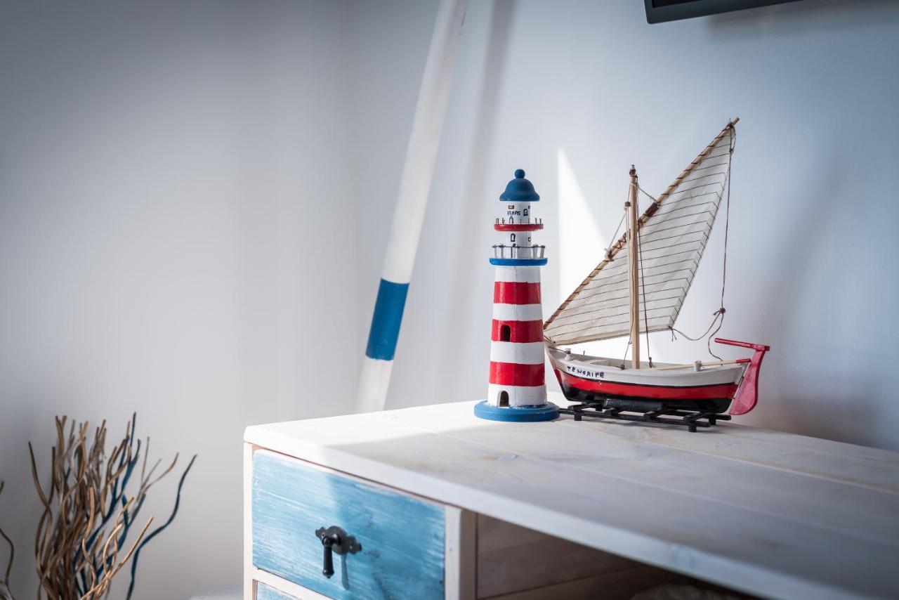 Home2Book Sea Front Attic 라스 가예타스 외부 사진